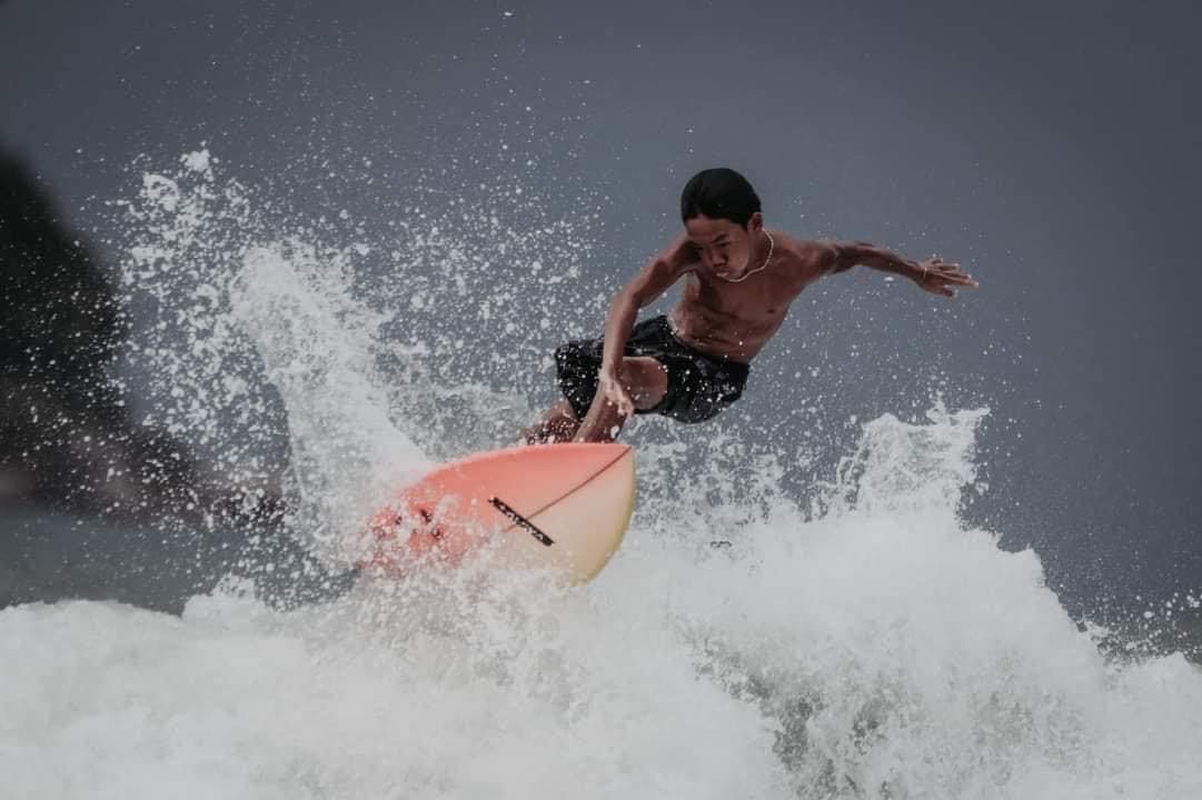 Surfing Story