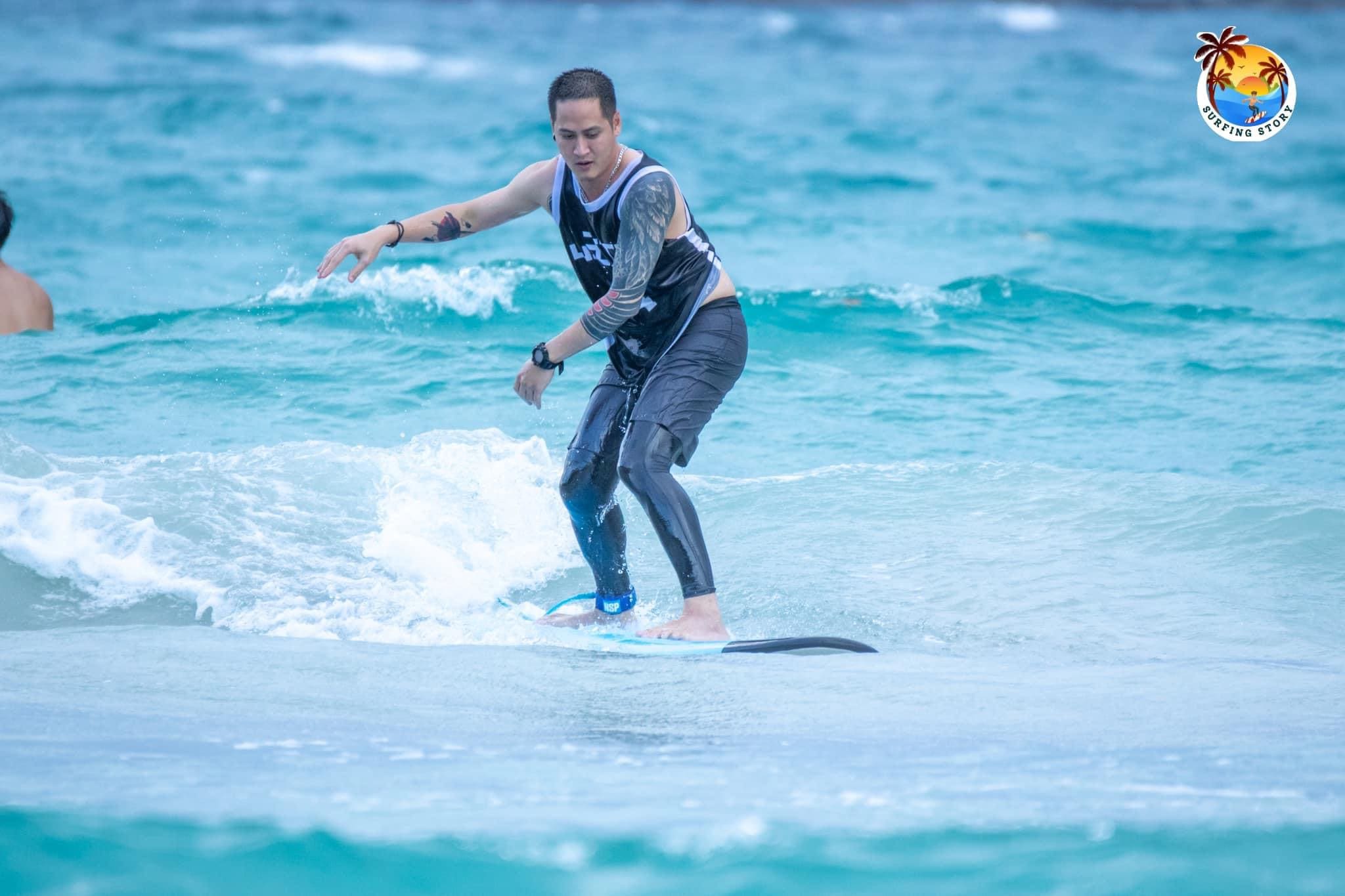 Surfing Story